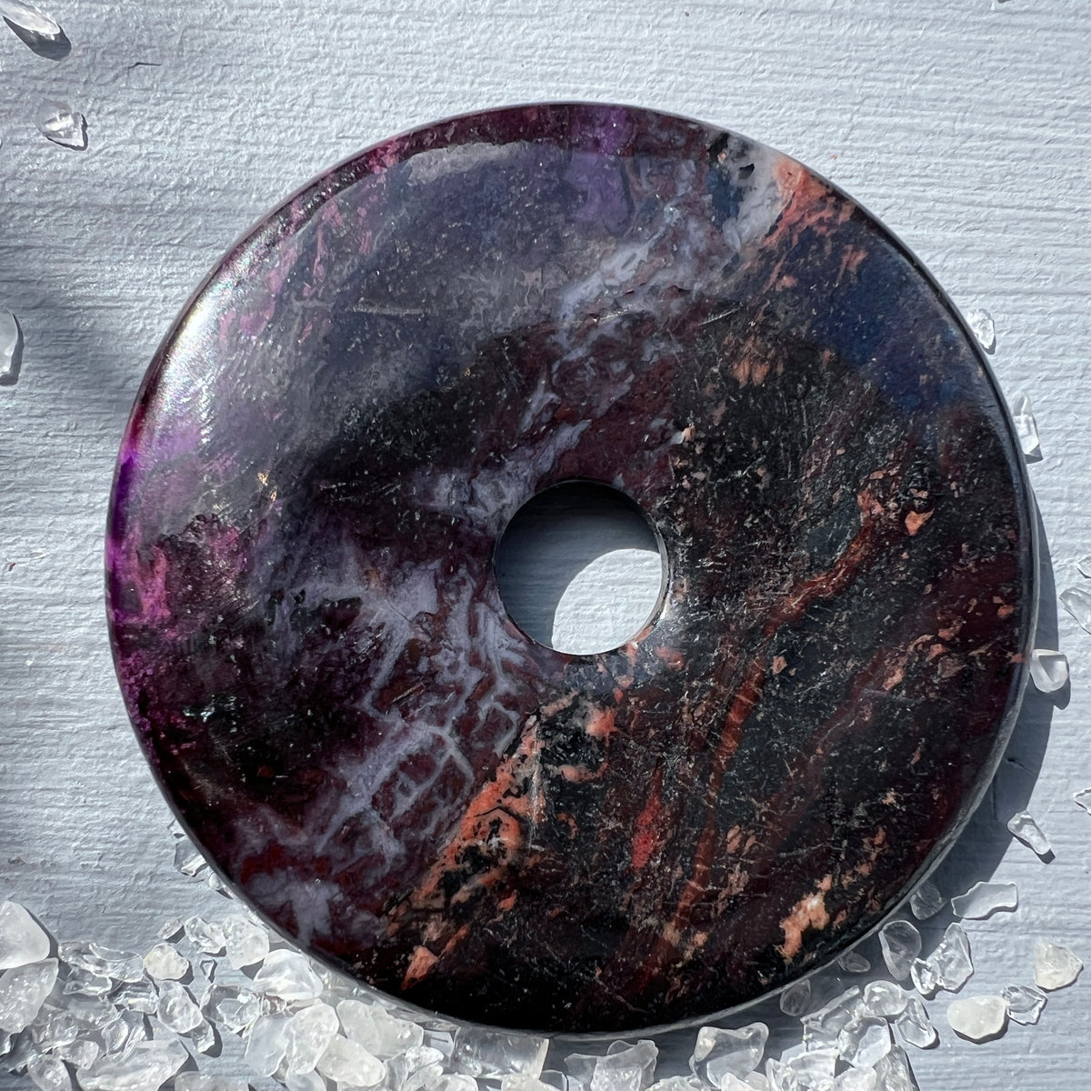 Grosser Sugilit Donut | Happy Minerals