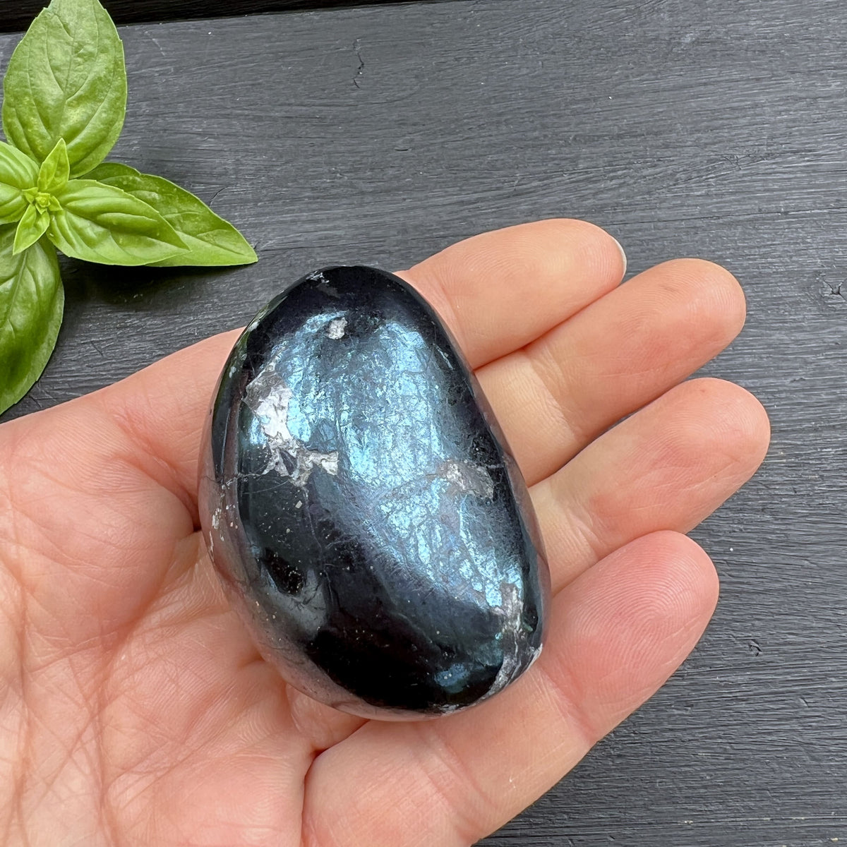 Covellin - Covelite Palm Stone 53x37x36mm - RARE!