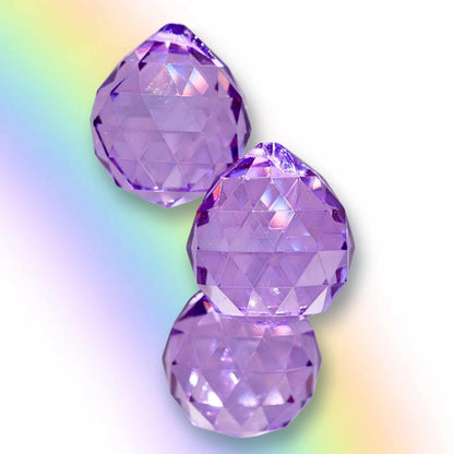 Feng Shui Kugel Lila zur Harmonisierung im Yoga- oder Meditationsraum | Happy Minerals