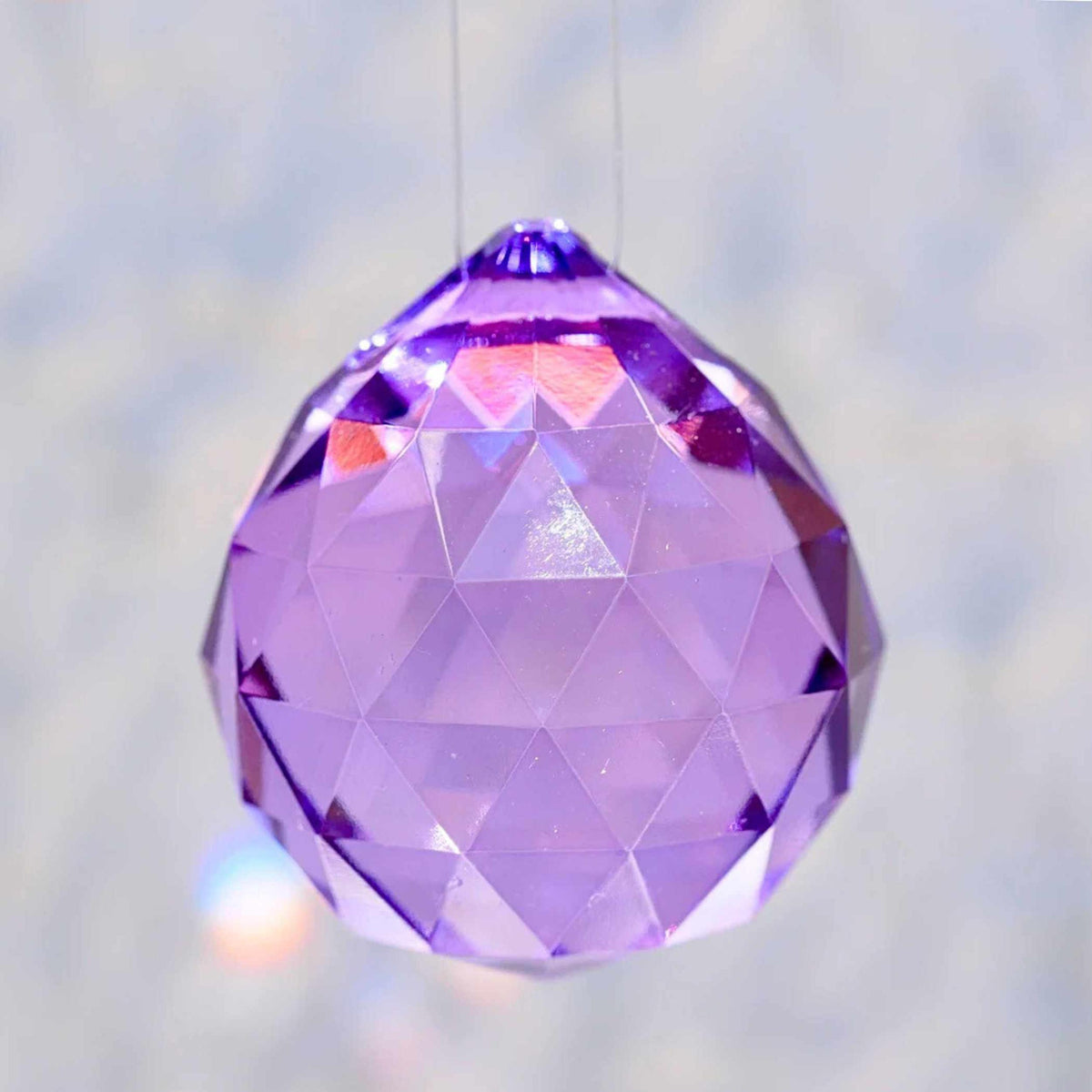 40mm große lila Glaskugel fuer Feng Shui Dekoration | Happy Minerals