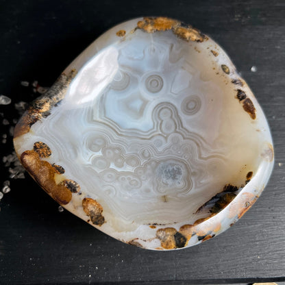 Achat Schale Madagaskar | Unikat mit Bänderung | Rostbraune Einschlüsse | Happy Minerals
