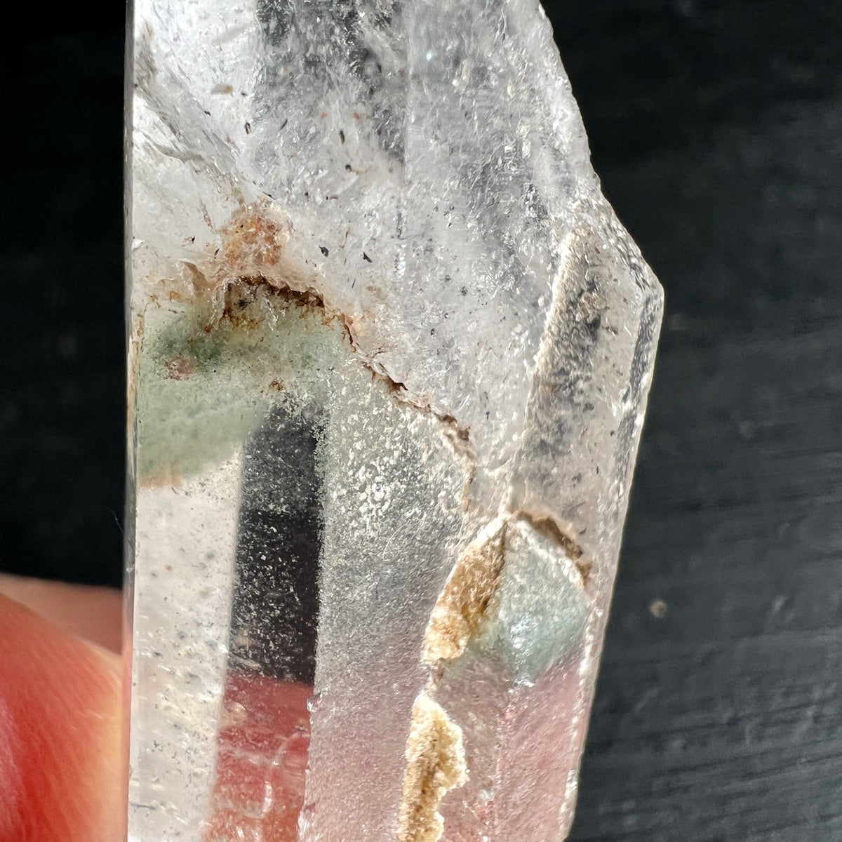 Bergkristall | grüner Chlorit-Phantom | goldene Eisenschleier | Madagaskar | Unikat | Happy Minerals