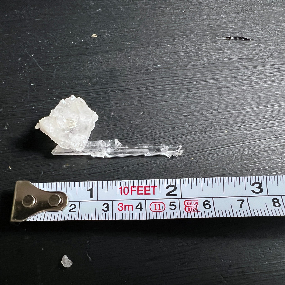 Bergkristall Fadenquarz | Pakistan | mit Maßband | Größenvergleich | natürlicher Rohstein | Happy Minerals