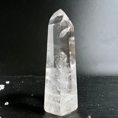 Bergkristall | edle Spitze | kristallklar | Naturphänomen | Madagaskar | Happy Minerals
