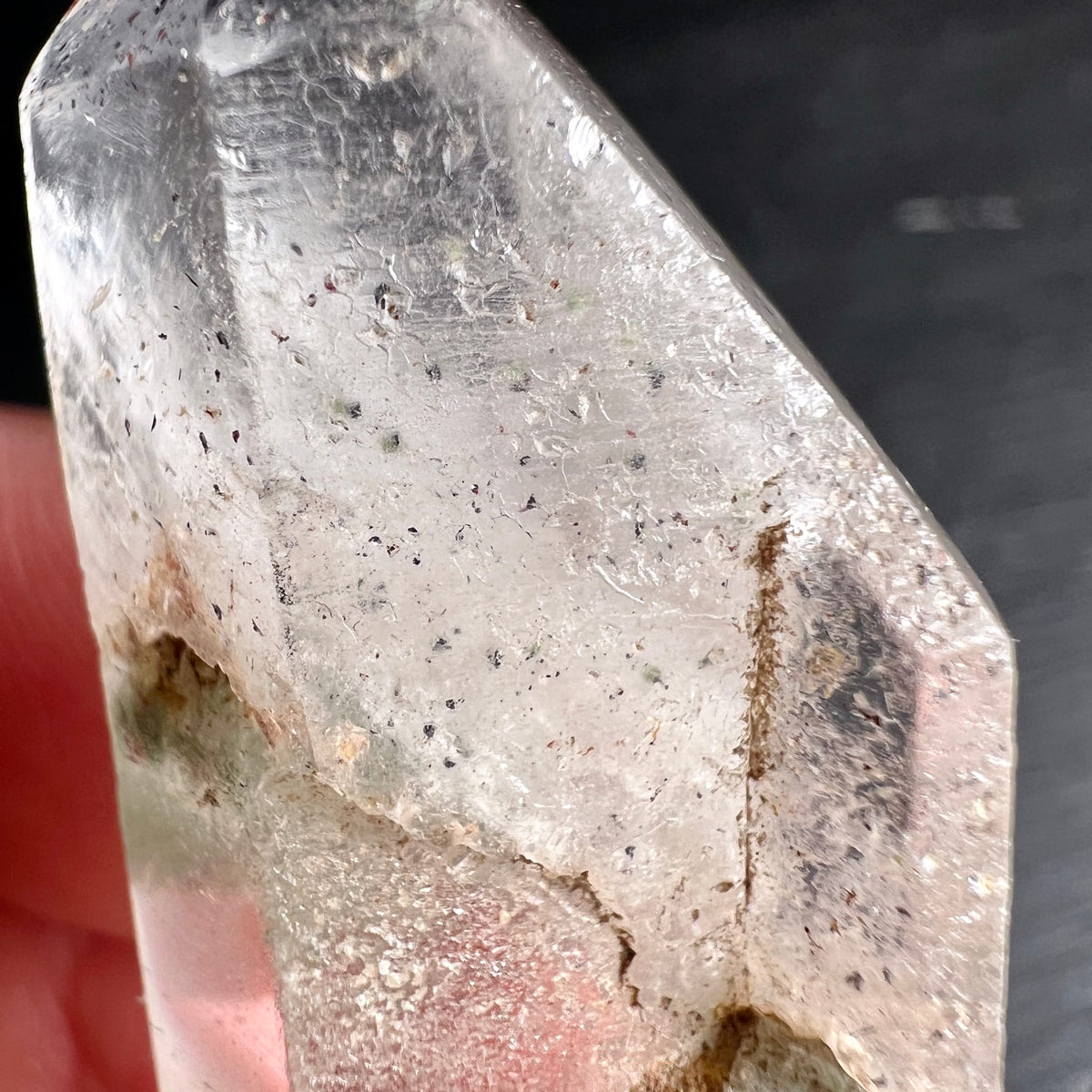 Bergkristall | glitzernde Spitze | feine Wachstumslinien | Madagaskar | Tantric Twin | Happy Minerals