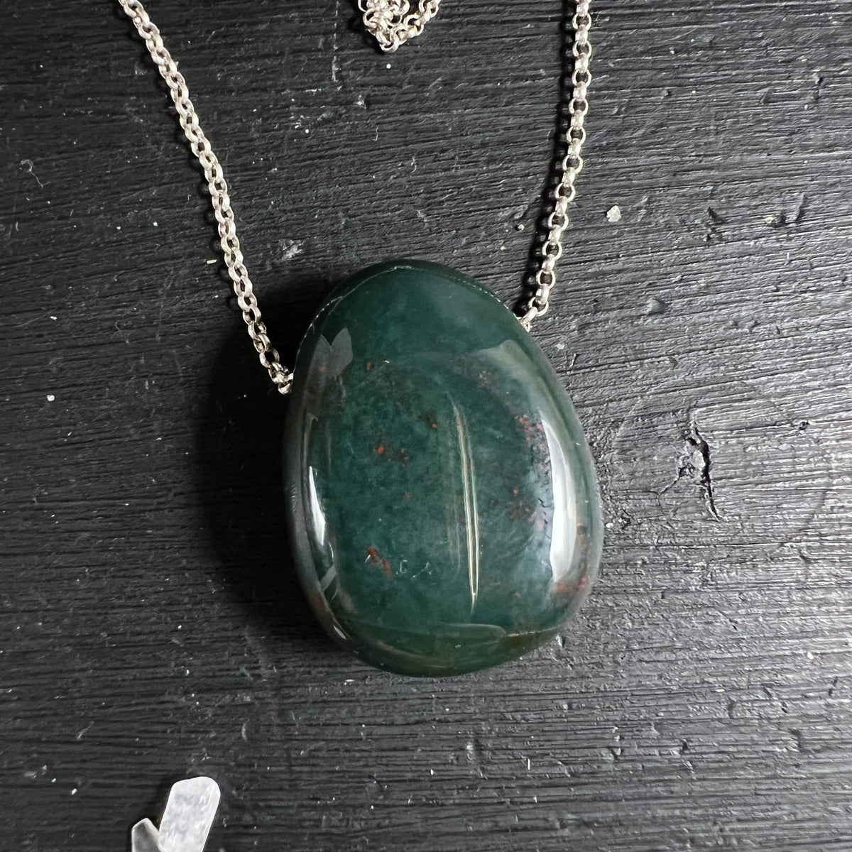 Heliotrop Anhänger 30x20mm | Schutzstein für Mut und Erdung