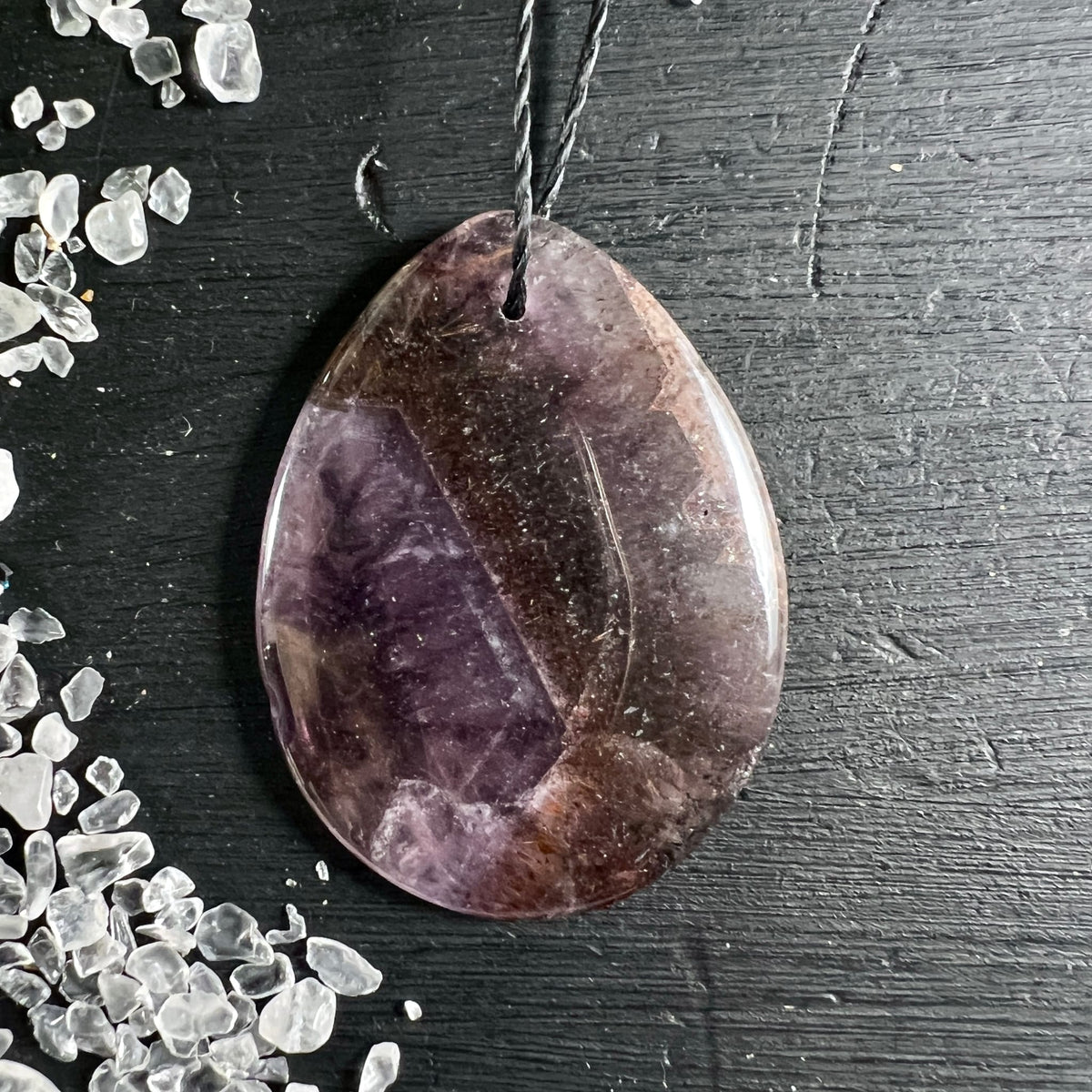 Super Seven Anhänger tropfenförmig, violett-braun, Rutileinschlüsse, 42x33mm | Happy Minerals
