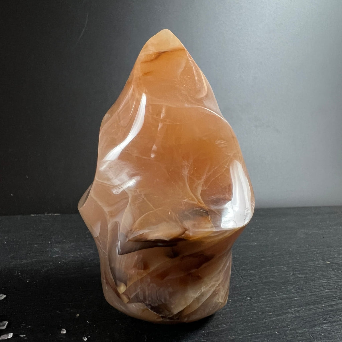 Mondstein | Flamme | Honigfarben | Glänzende Facetten | Madagaskar | Unikat | Happy Minerals