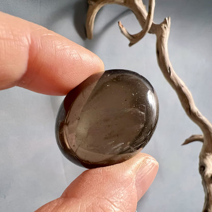 Rauchquarz Kristall Handstein ca. 30mm, intuitiv ausgewählt | Happy Minerals