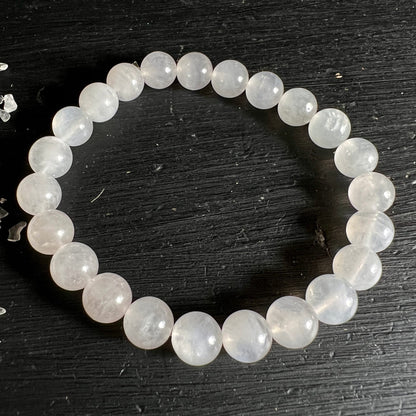 Regenbogen Mondstein Armband | glänzende 8mm Kugeln | mystischer Schimmer | Variante B | Happy Minerals