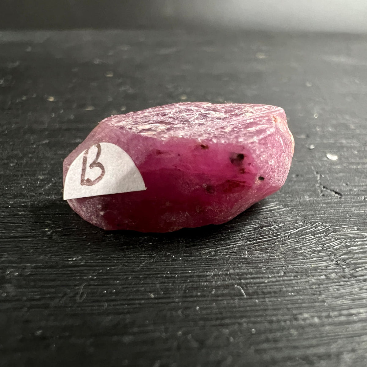 Rubin aus Mali | Ansicht 5 | Happy Minerals