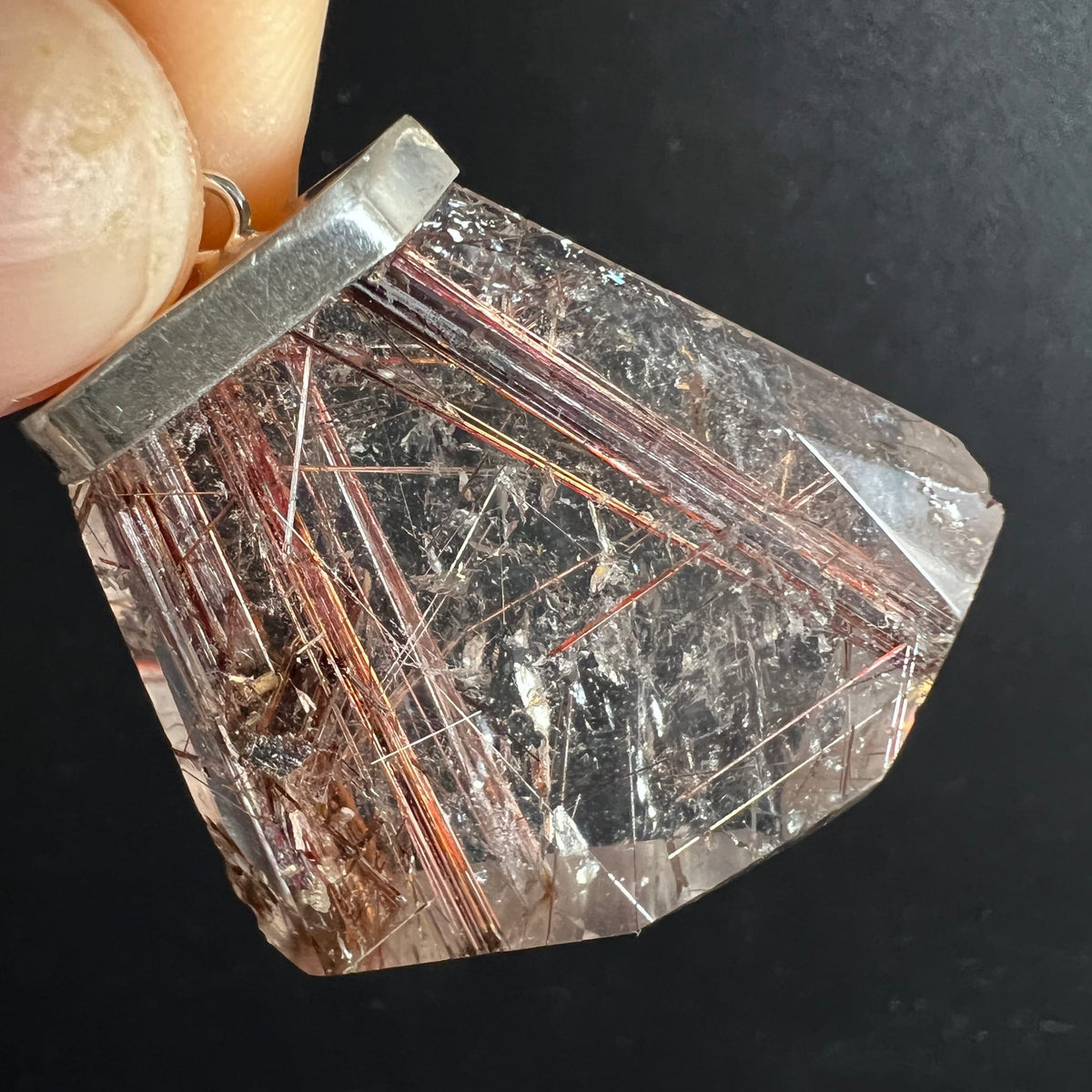 Rutilquarz Anhänger mit Öse | changierende Rottöne | brasilianisches Unikat | Happy Minerals