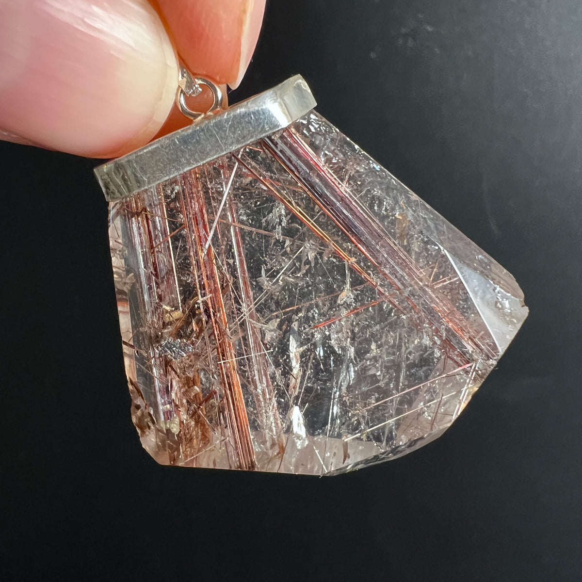 Roter Rutil Quarz Anhänger | glänzende Silberöse | natürliche Facetten | Happy Minerals