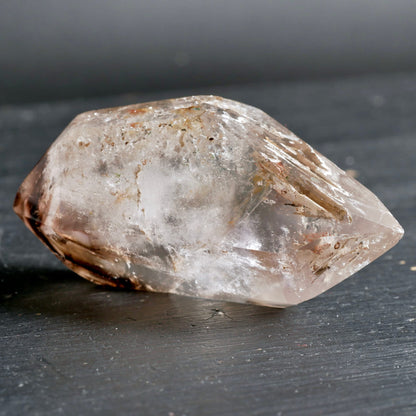 Smoky Amethyst in bergkristall | Ansicht 11 | Happy Minerals